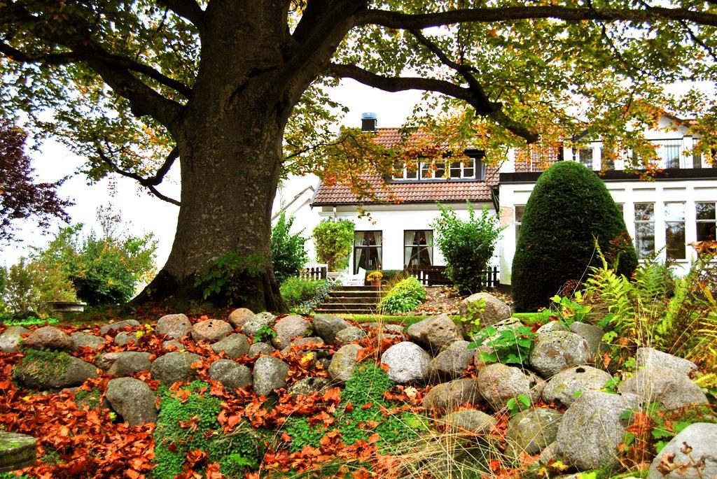 Karlaby Kro Ostra Tommarp Exterior photo